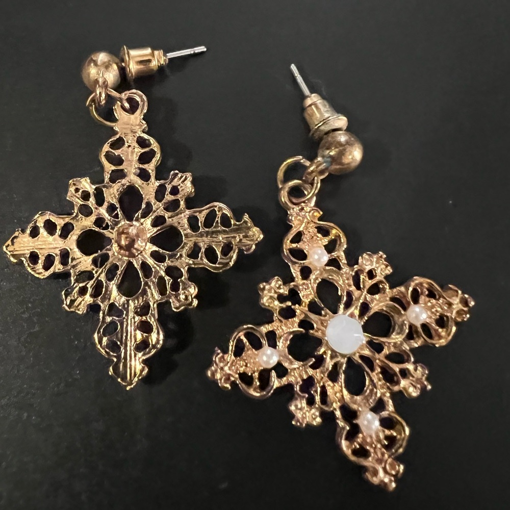 Vintage Gold and White Stone Earrings - Picture 3 of 8